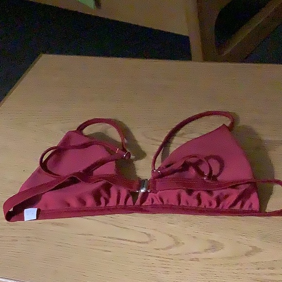 Bikini top wine color triangle shaped size Med sophisticated & sexy 💄🥀 - Picture 2 of 7